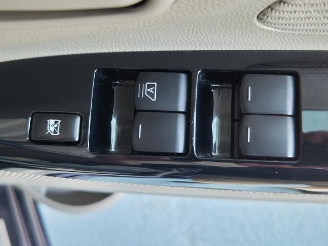 Nissan DAYZ 2019-01 28115-27