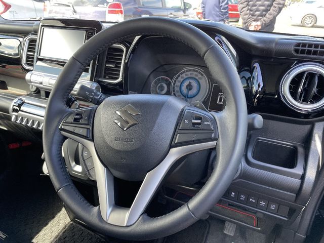 Suzuki X BEE 2018-11 3020-7