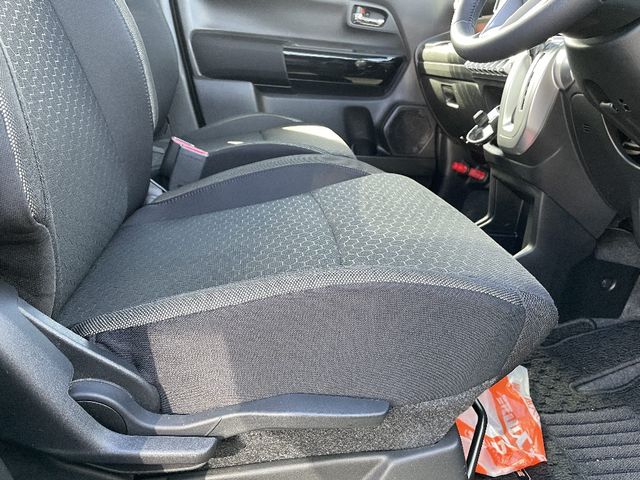 Suzuki X BEE 2018-11 3020-4