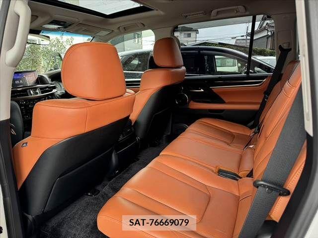 Lexus LX 2016-11 353956-16