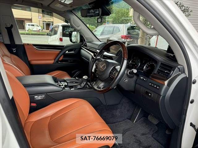 Lexus LX 2016-11 353956-14