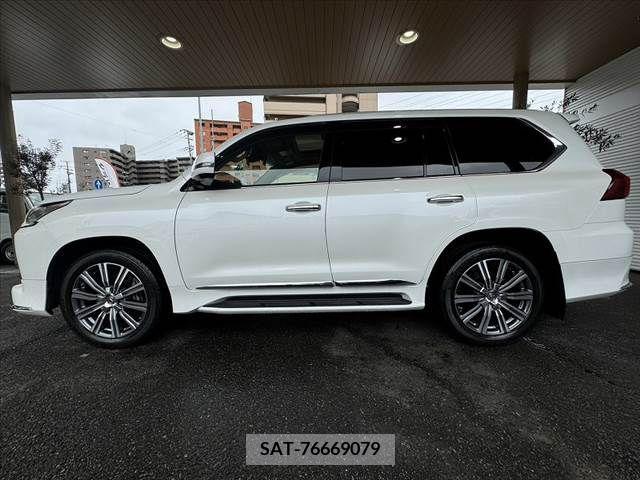 Lexus LX 2016-11 353956-13