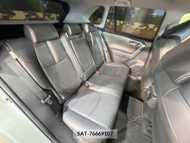 Toyota RAV4 2019-08 283802-10
