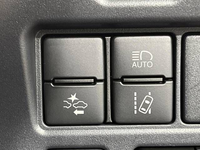 Toyota VOXY 2019-08 184301-5