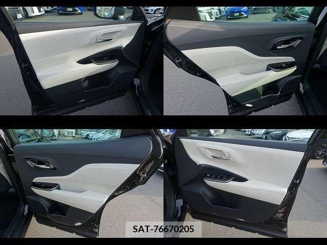 Toyota CROWN 2022-11 223193-14