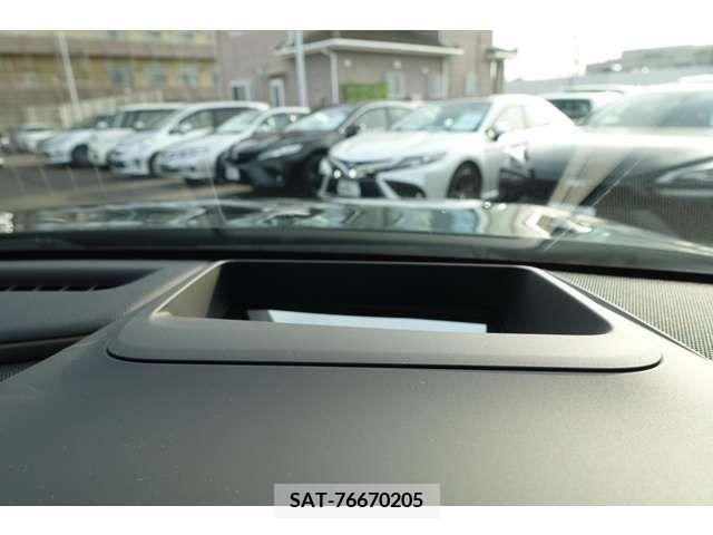 Toyota CROWN 2022-11 223193-19