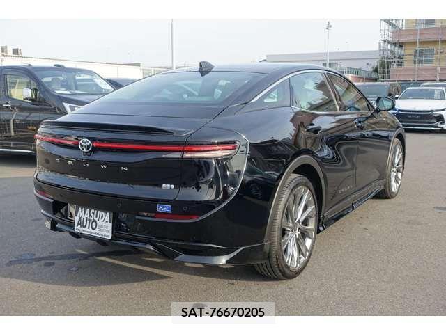 Toyota CROWN 2022-11 223193-6