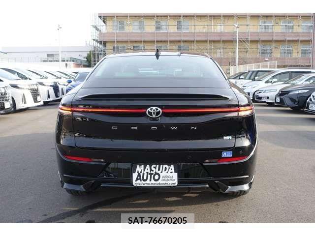 Toyota CROWN 2022-11 223193-5