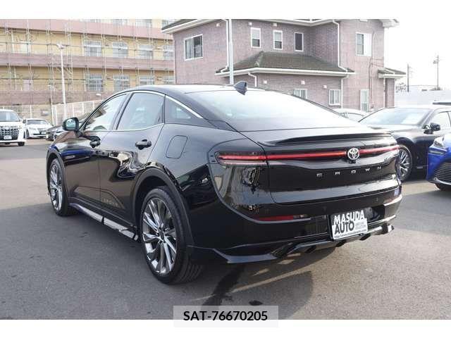 Toyota CROWN 2022-11 223193-4