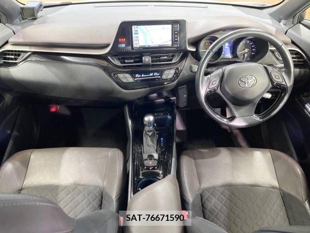 Toyota C-HR 2017-02 209202-1
