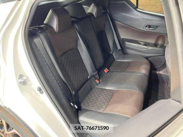 Toyota C-HR 2017-02 209202-10