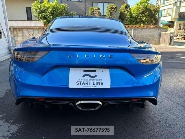 Renault ALPINE 2020-08 283071-12