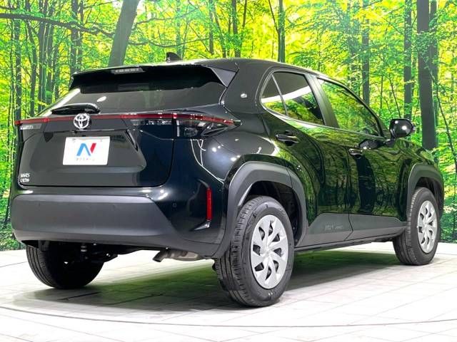 Toyota YARIS CROSS 2023-03 194864-18