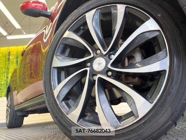 Nissan JUKE 2011-06 320459-13