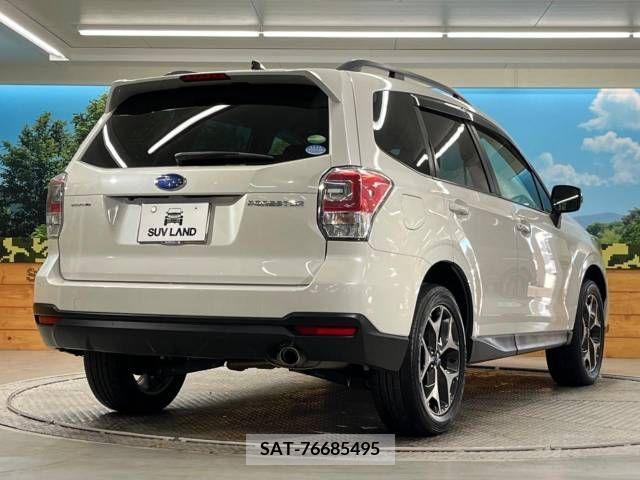 Subaru FORESTER 2017-12 223833-17