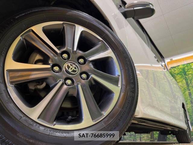 Toyota VOXY 2019-03 321612-14