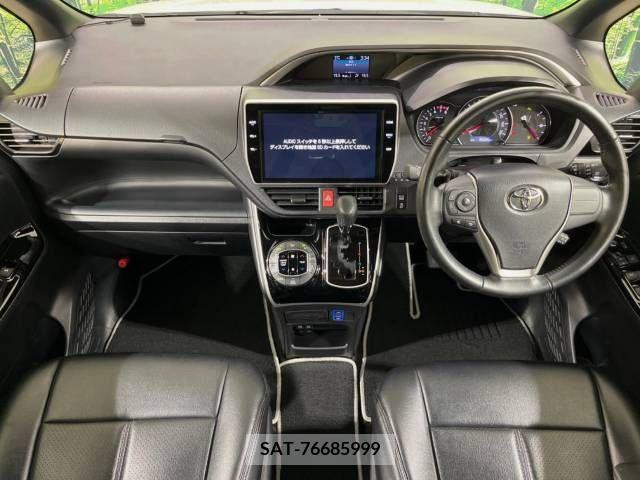 Toyota VOXY 2019-03 321612-1