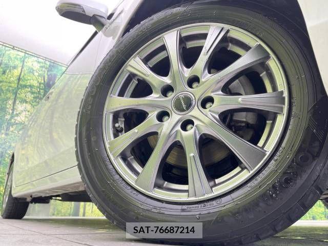 Toyota PRIUS ALPHA 2014-02 213224-13