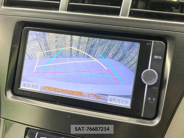 Toyota PRIUS ALPHA 2014-02 213224-3