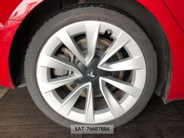 Tesla MODEL 3 2021-06 225170-11