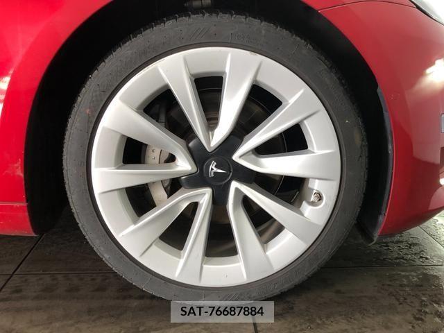 Tesla MODEL 3 2021-06 225170-8