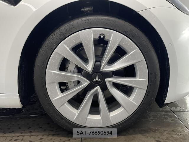 Tesla MODEL 3 2022-11 246228-9