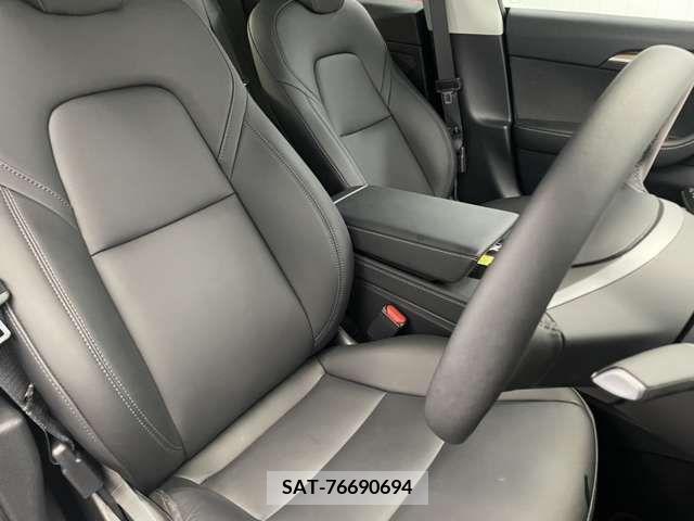 Tesla MODEL 3 2022-11 246228-3