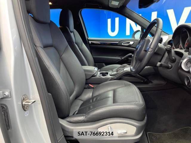 Porsche CAYENNE 2012-08 330636-11