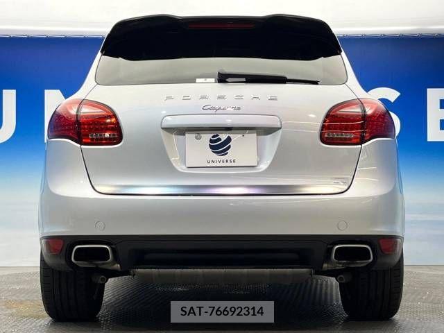Porsche CAYENNE 2012-08 330636-17