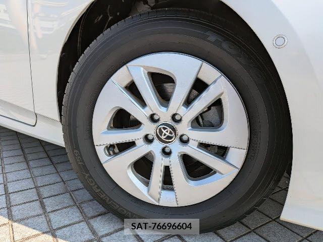 Toyota PRIUS 2018-02 366368-26