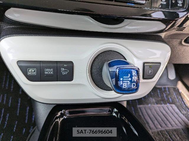 Toyota PRIUS 2018-02 366368-19