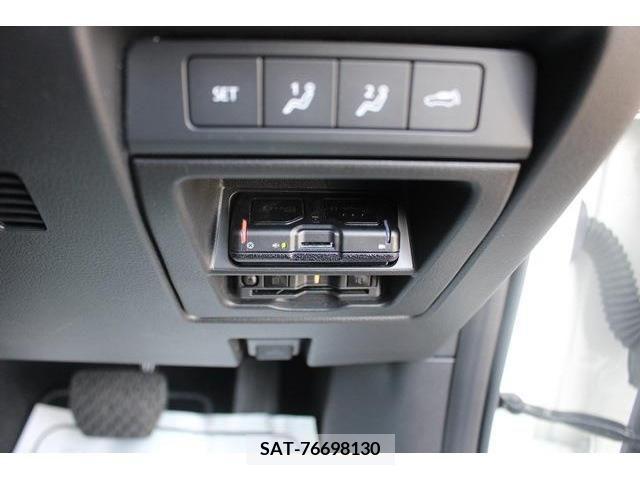 Mazda CX-60 2022-12 211629-5