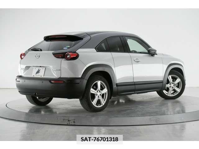 Mazda MX-30 2020-10 373514-1