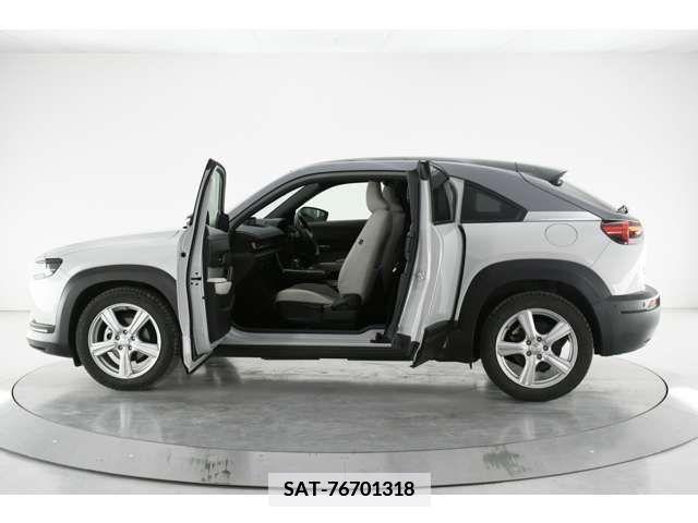 Mazda MX-30 2020-10 373514-5