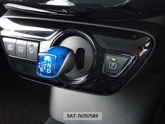 Toyota PRIUS 2019-06 334961-8