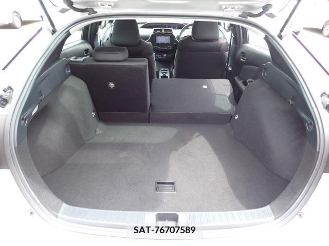 Toyota PRIUS 2019-06 334961-15
