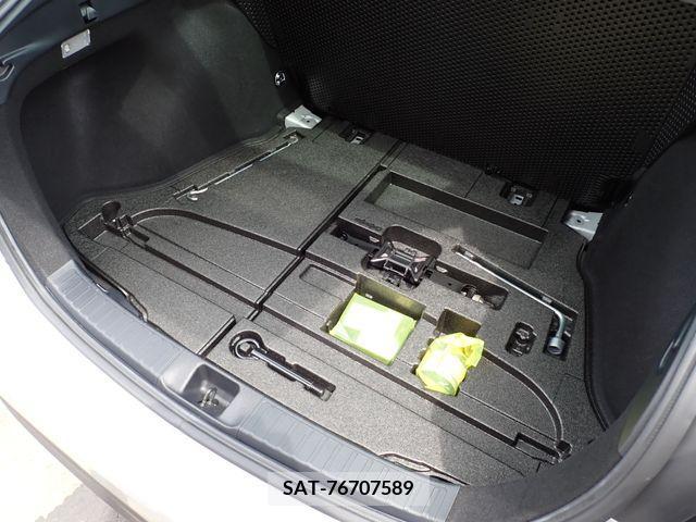 Toyota PRIUS 2019-06 334961-24