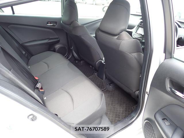 Toyota PRIUS 2019-06 334961-14