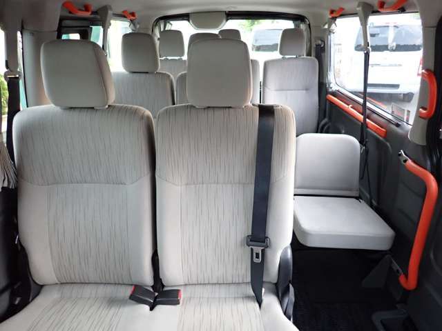 Nissan CARAVAN WAGON 2018-09 24215-26