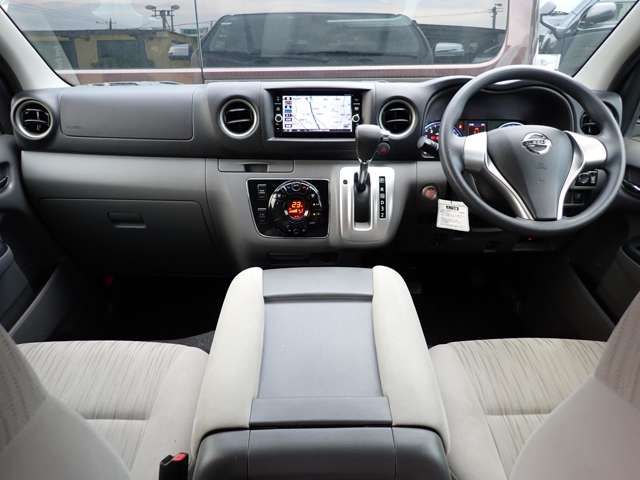 Nissan CARAVAN WAGON 2018-09 24215-7