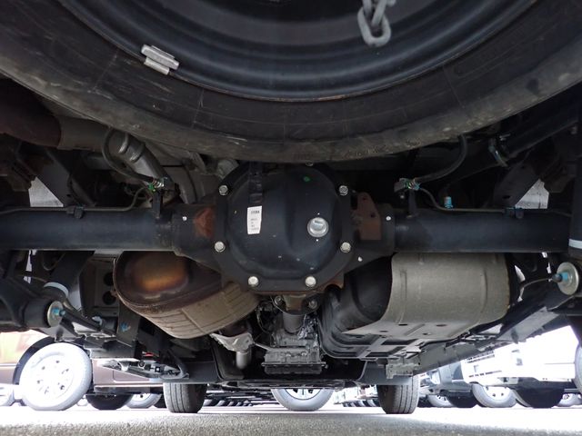 Nissan CARAVAN WAGON 2018-09 24215-28