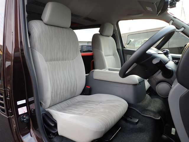 Nissan CARAVAN WAGON 2018-09 24215-19
