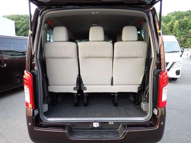 Nissan CARAVAN WAGON 2018-09 24215-6