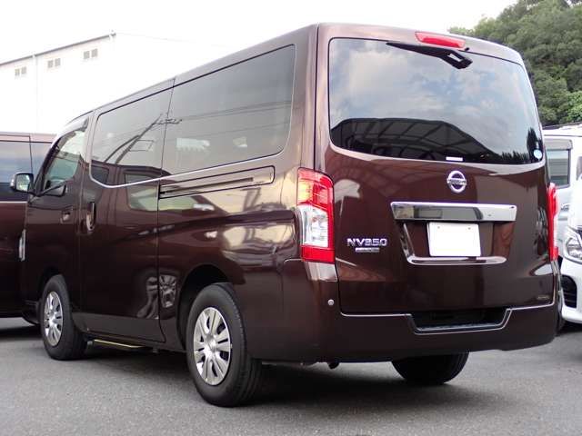 Nissan CARAVAN WAGON 2018-09 24215-3