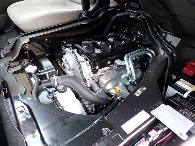 Nissan CARAVAN WAGON 2018-09 24215-29