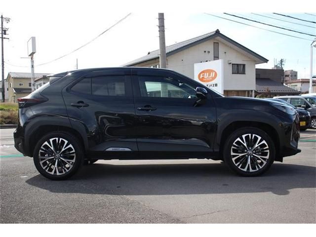 Toyota YARIS CROSS 2023-02 20514-27