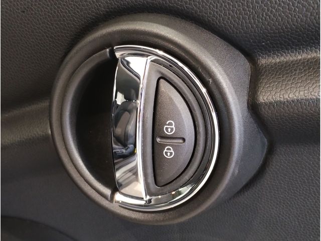 Bmw MINI 2019-03 188422-28