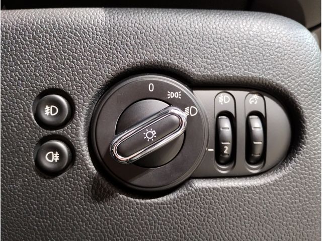 Bmw MINI 2019-03 188422-25