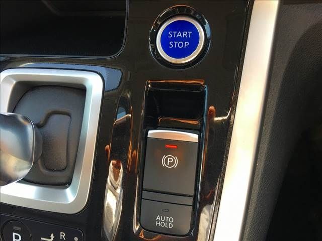 Nissan SERENA 2018-08 20667-14