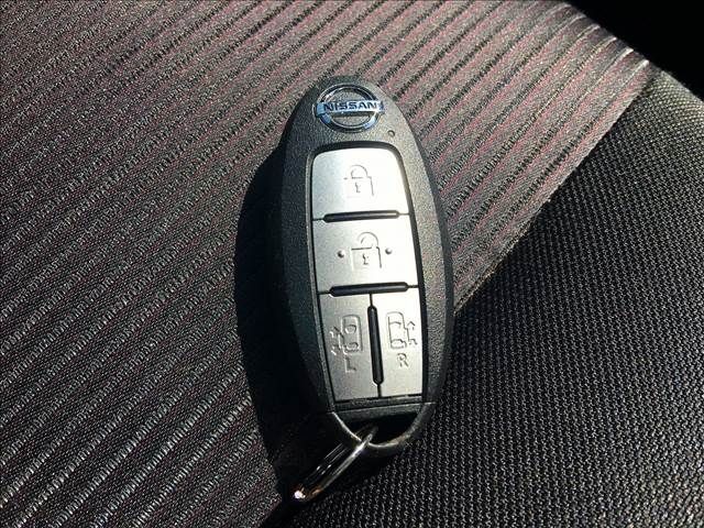 Nissan SERENA 2018-08 20667-15